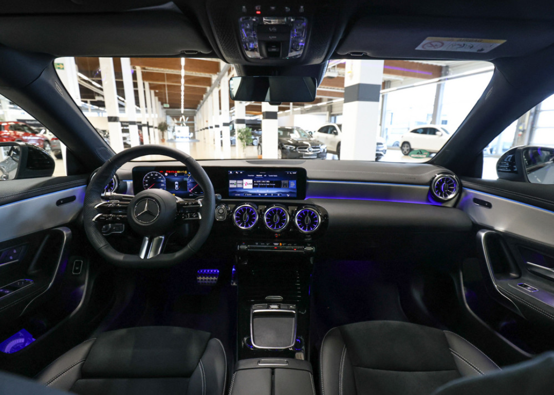 Mercedes-Benz CLA 180